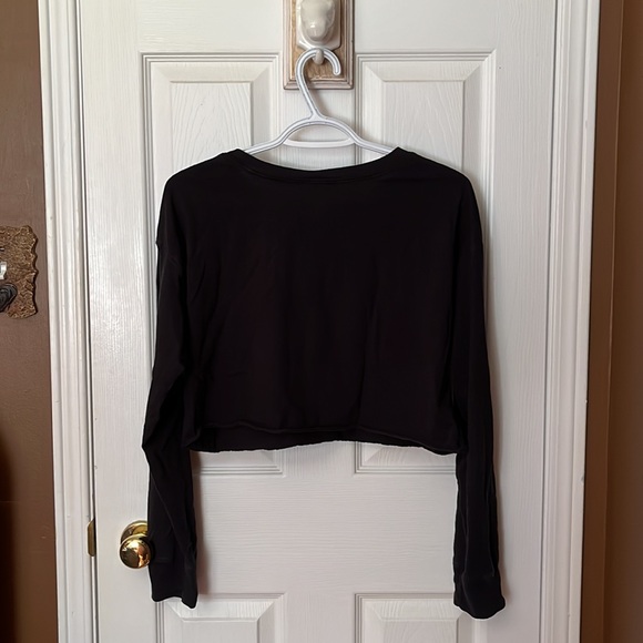 Forever 21 Long Sleeve Crop Top - Picture 2 of 3